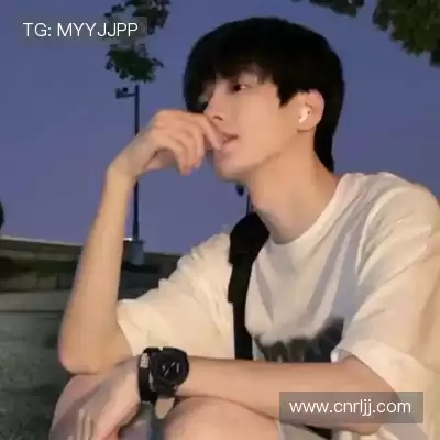 薄发华